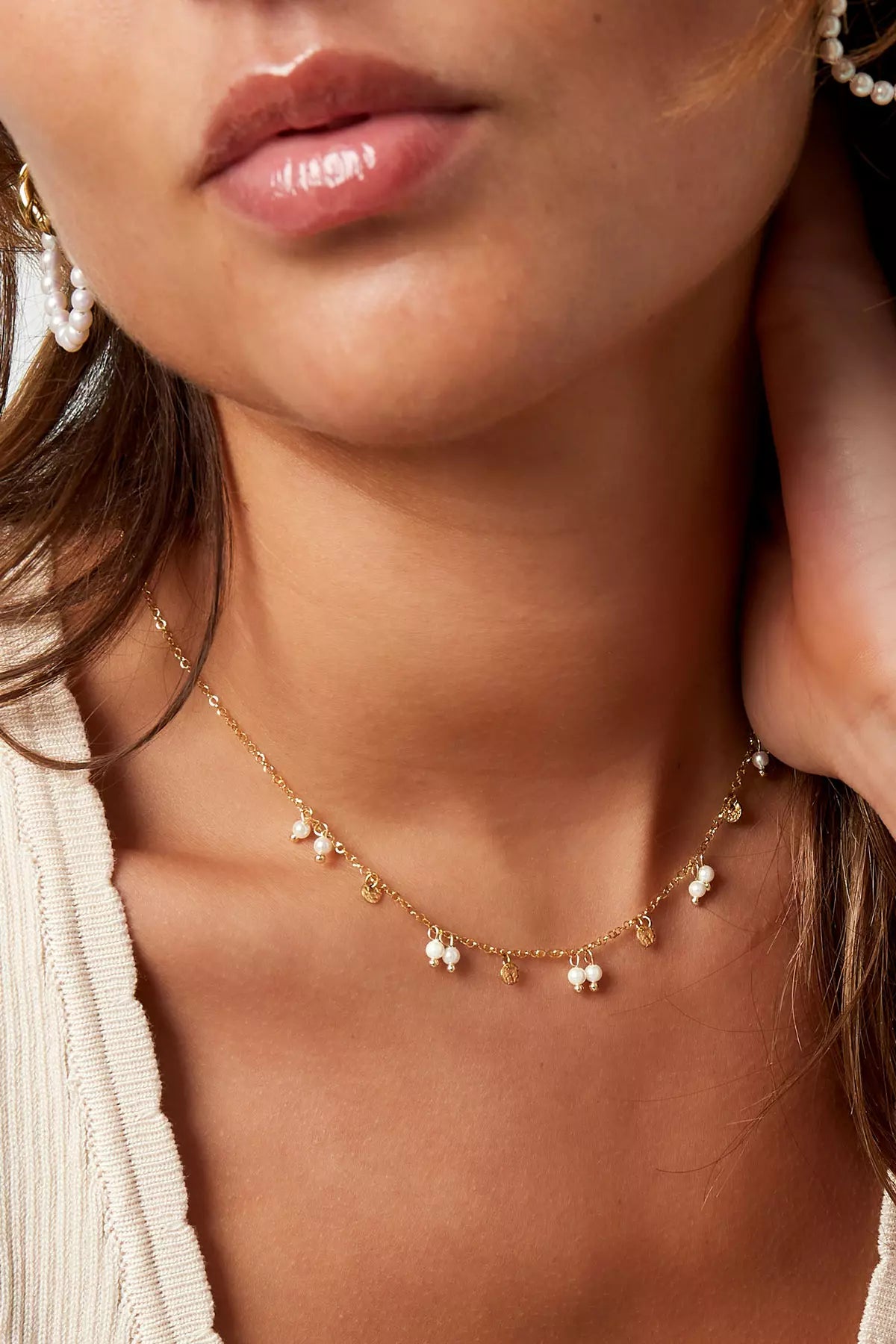 Perlen Halskette in Gold mit Charm Anhänger
