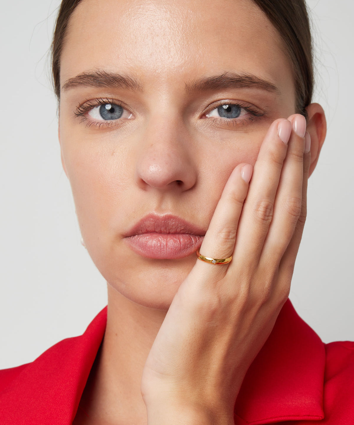 goldener Ring mit Zirkonstein