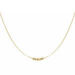 Goldene Halskette mit Perlen