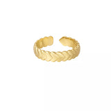 Ring mit verschlungenen Herzen in Gold