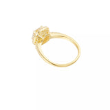 goldener ring mit strahlenden Moissanit