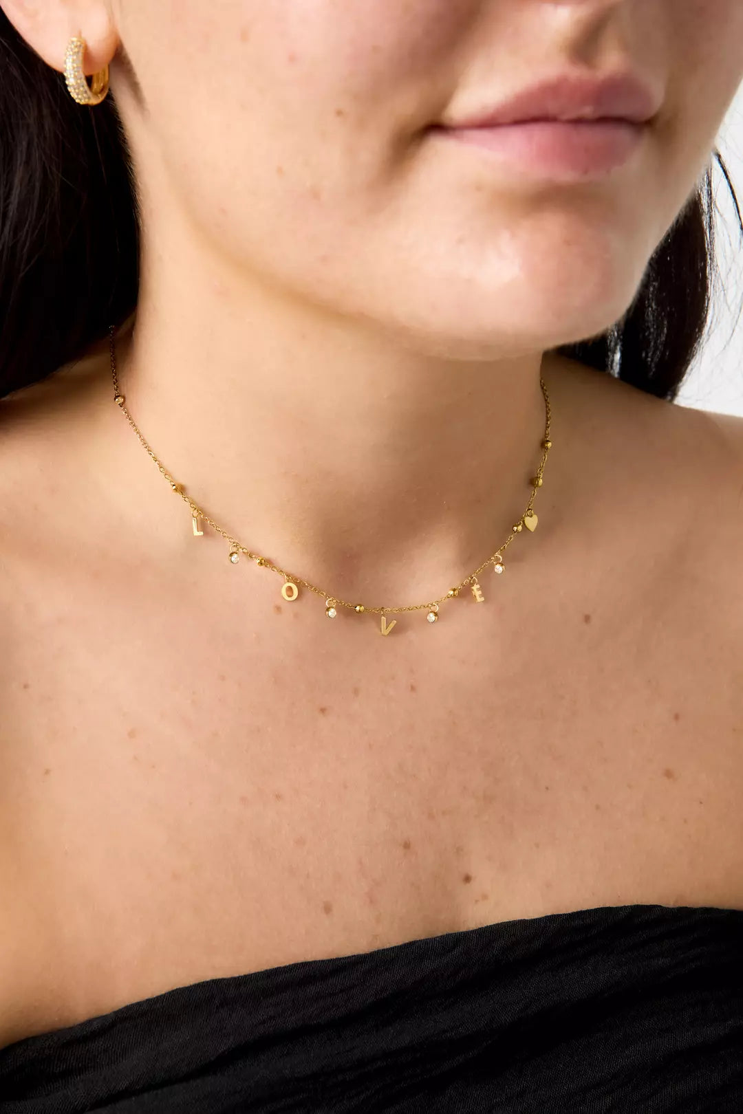 Amour Necklace