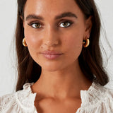 Lucretia Hoops