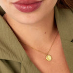Goldene Medaillon Halskette für Damen mit rundem Anhänger, eleganter filigraner Schmuck