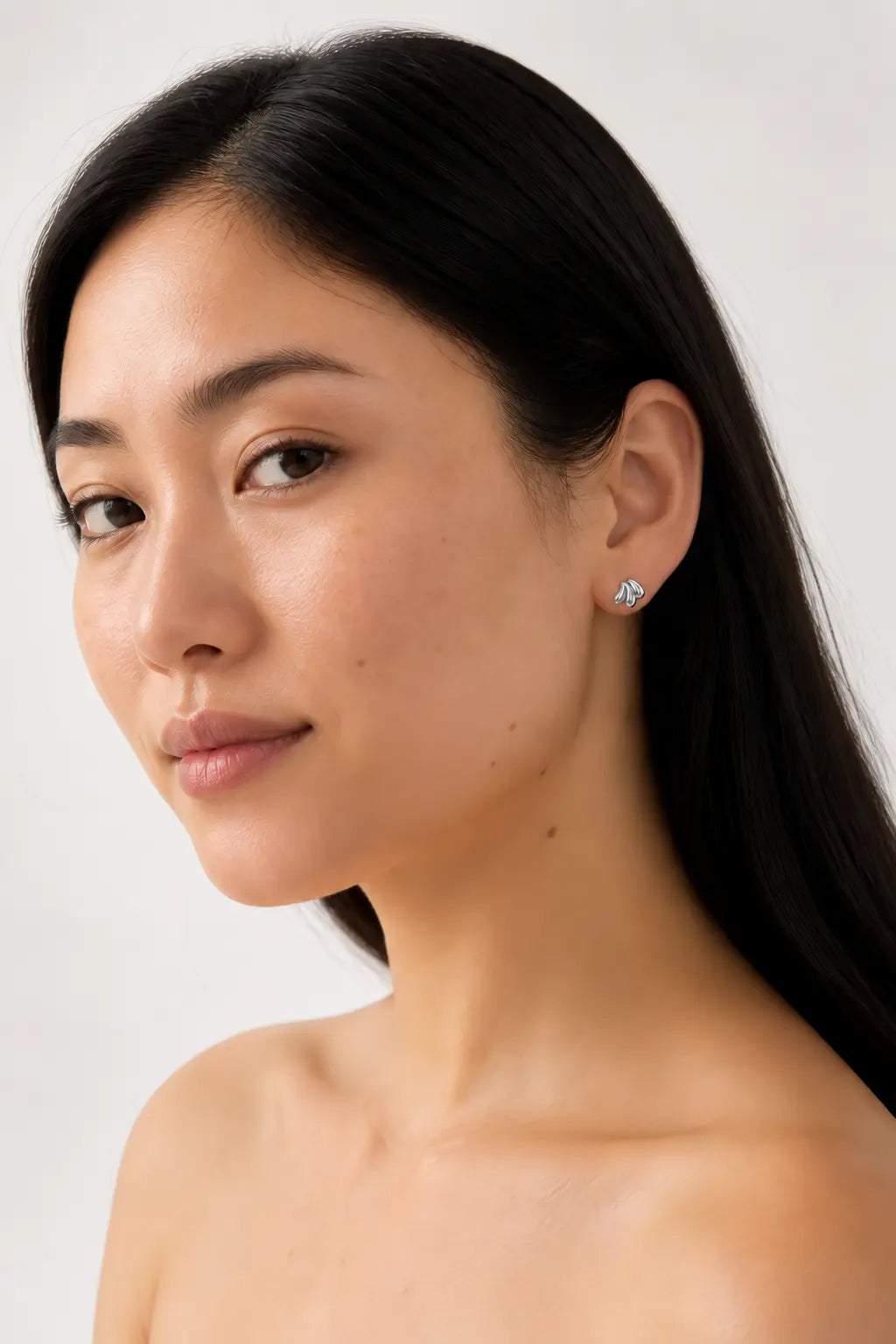 Ondée Studs