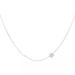 Wasserfeste silberne Halskette für Damen mit Blumen Anhänger und kleinen Perlen, filigraner eleganter Schmuck
