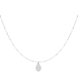 Filigrane silberne Hamsa Kette für Damen mit Hand der Fatima Anhänger, minimalistischer Halsschmuck elegant getragen