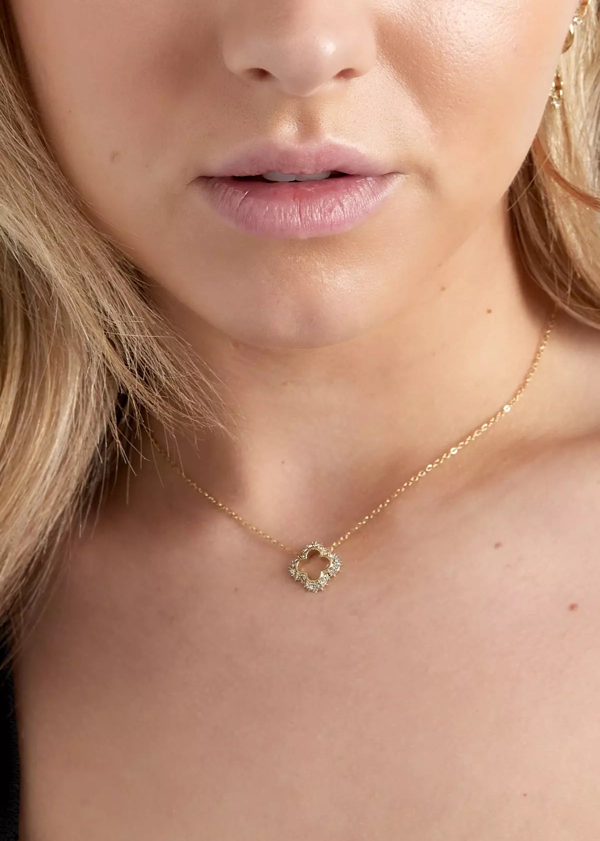 Halskette mit Clover Anhänger